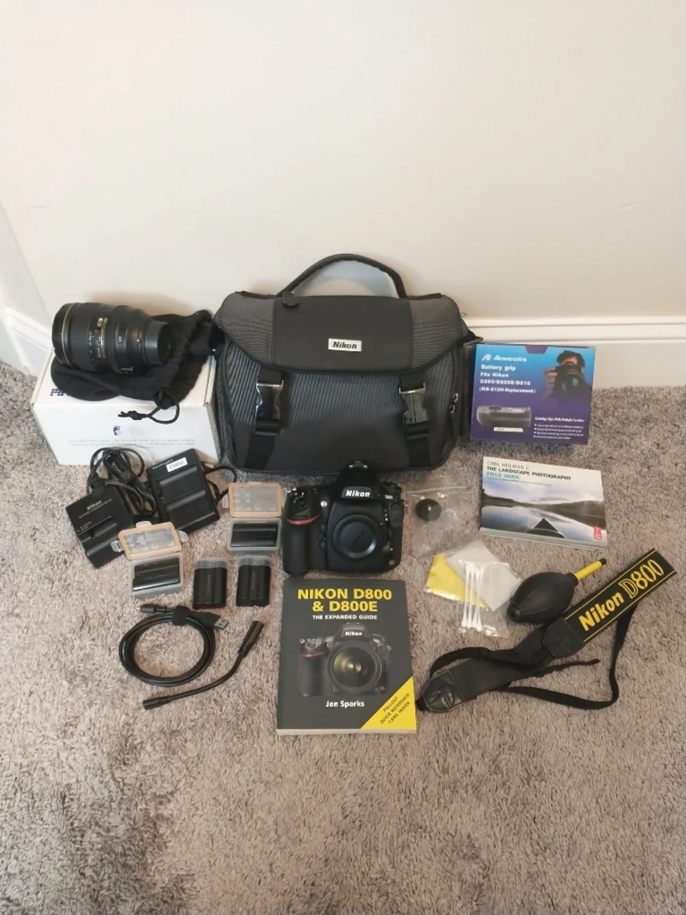 Nikon D800 DSLR Camera Body - Low Shutter Count + Accessories